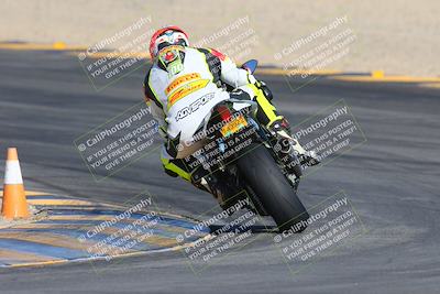 media/Dec-05-2024-Racers Edge (Thu) [[e102e0690b]]/3-B Group/Session 1 Turn 8 Backside/